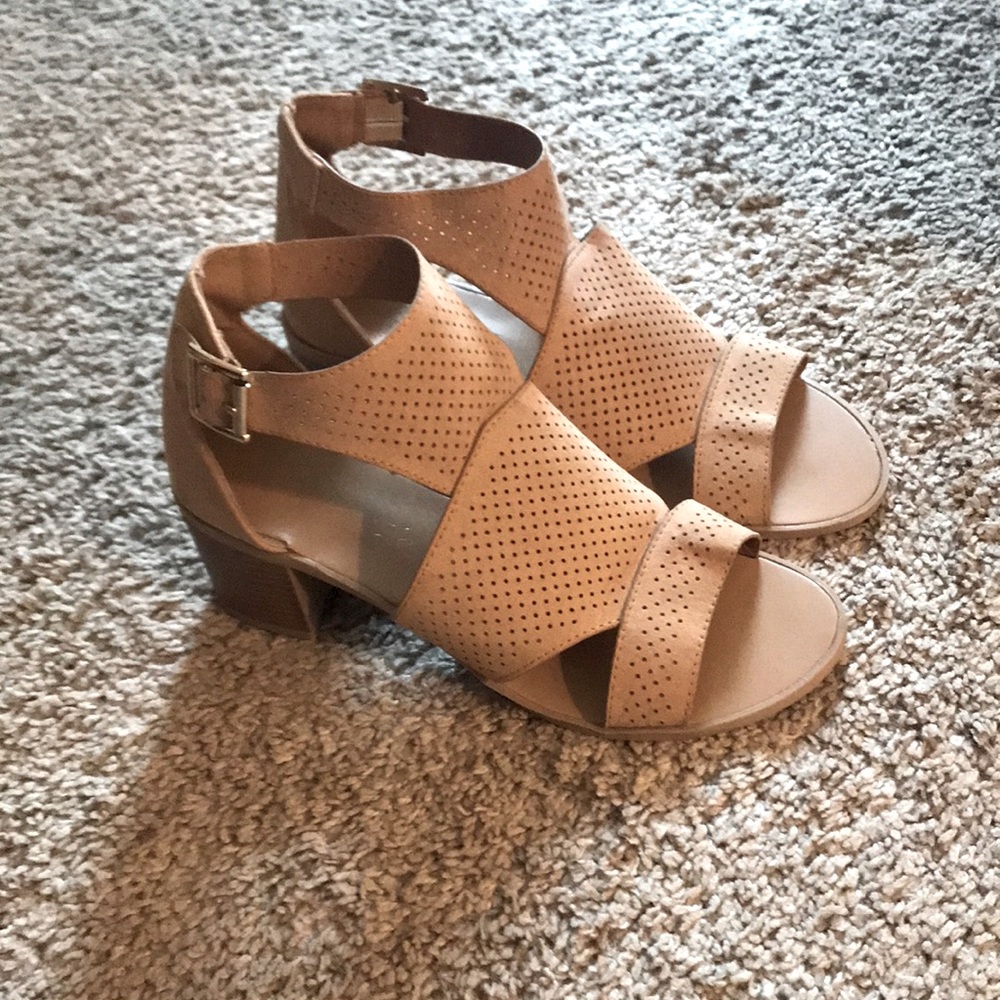 Women’s sandal